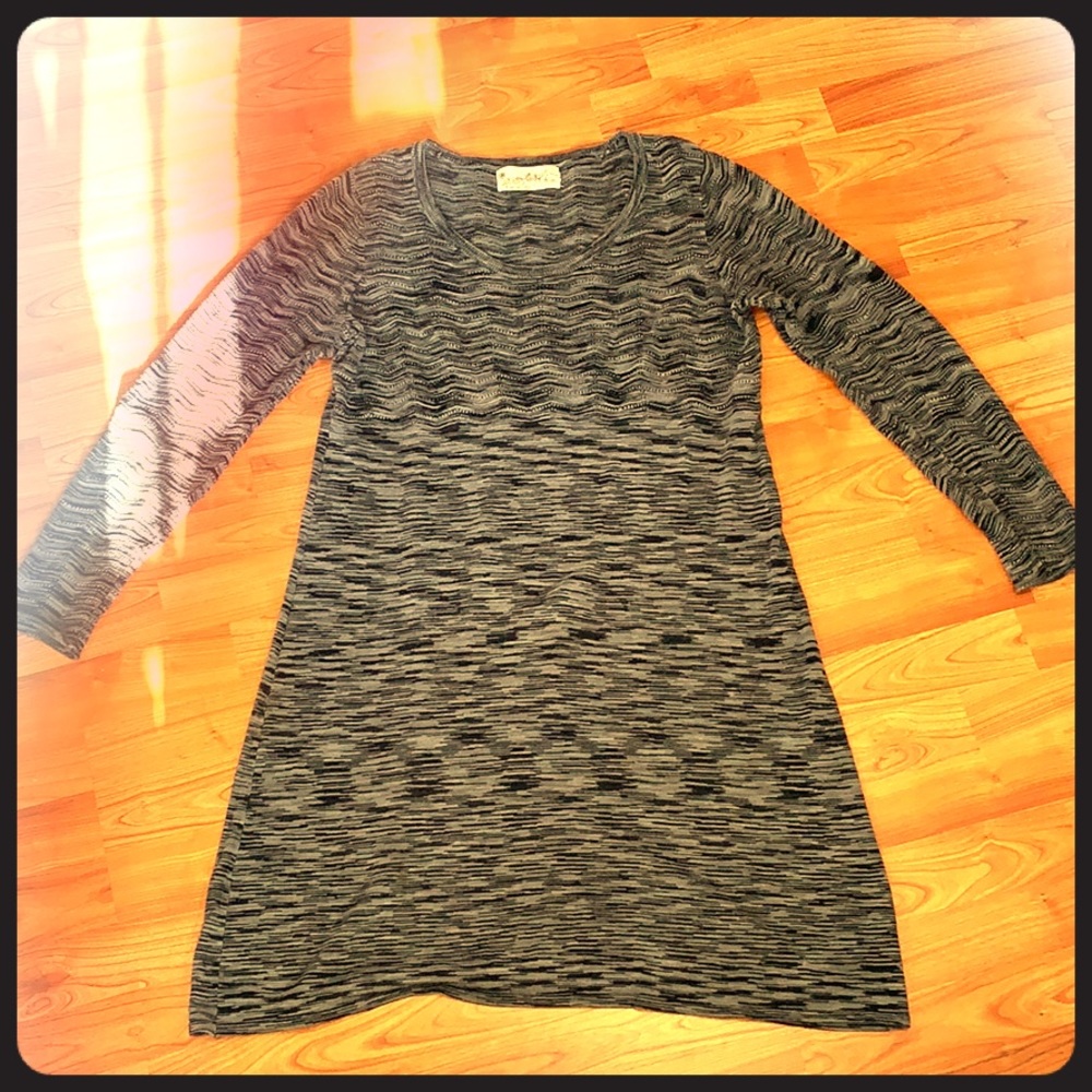 Aventura XL gray knit tunic sweater dress.